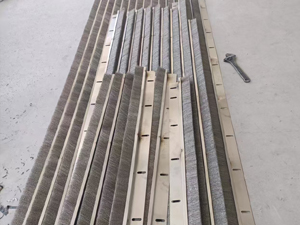 臺(tái)車(chē)密封鋼刷